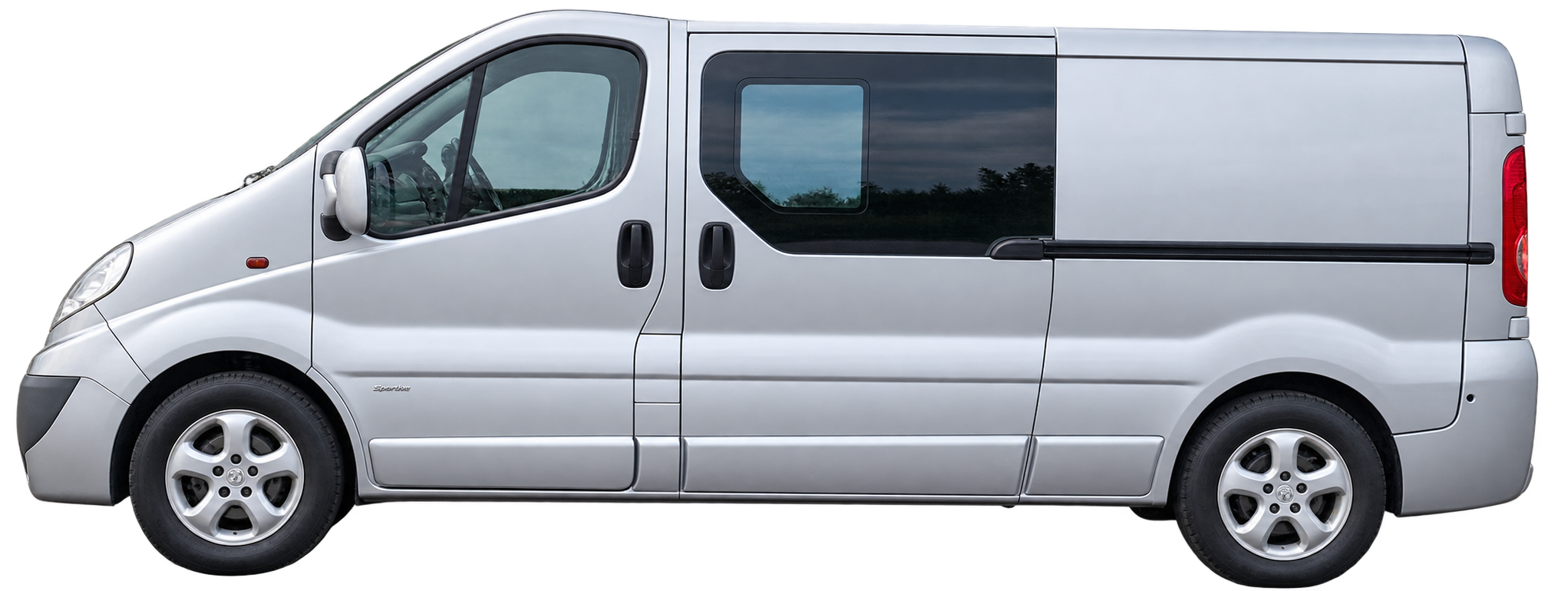 Silver Vauxhall Vivaro LWB Sportive van used by Pet Taxi UK